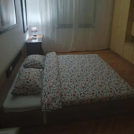 Homestay Center *