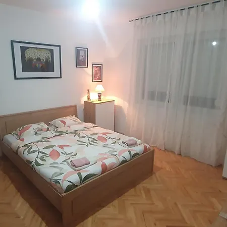 Center منزل للإقامة *
